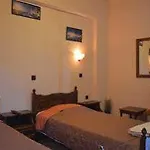 Romantzo بيت ضيافة Mandrákion