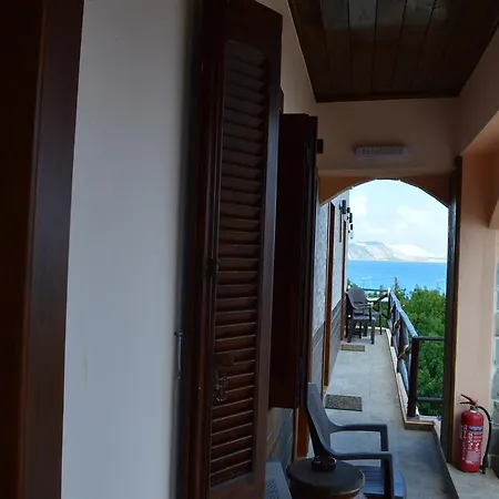 Romantzo 3* Mandrákion